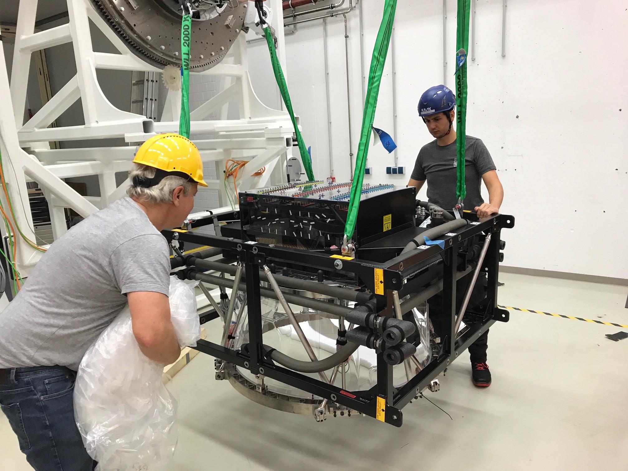 AESOP core opto-mechanical unit with spines and fibers